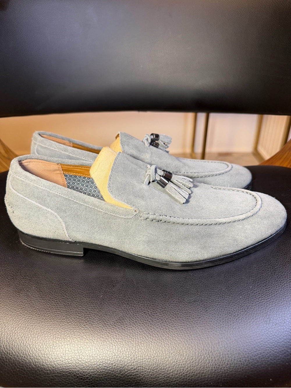 Bar III Light Gray Suede Tassel Loafers with Tan Accents Sz 10